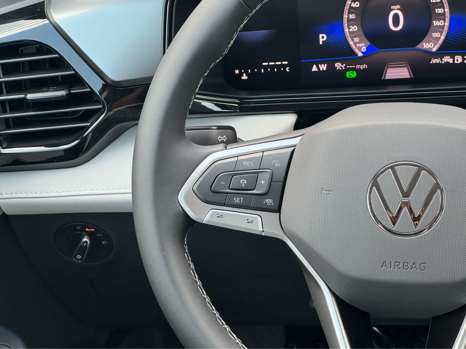 2025 Volkswagen Taos S photo 31