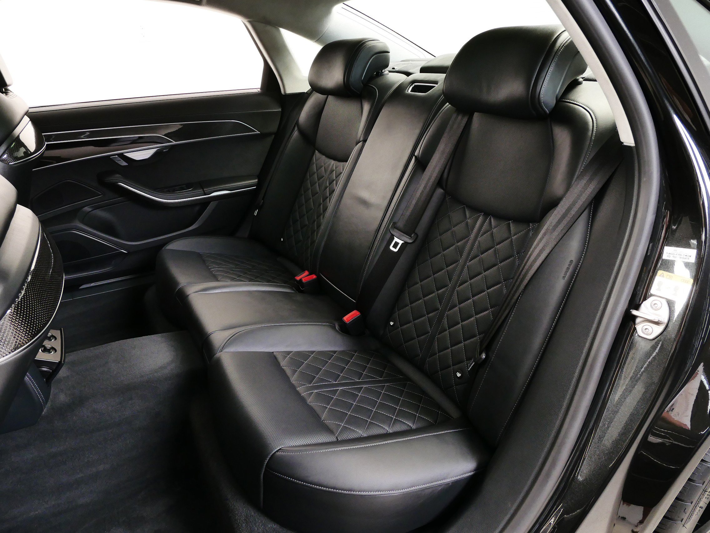 2022 Audi S8 4.0T Quattro photo 17