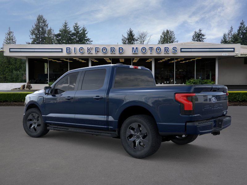 2025 Ford F-150 Lightning XLT photo 2