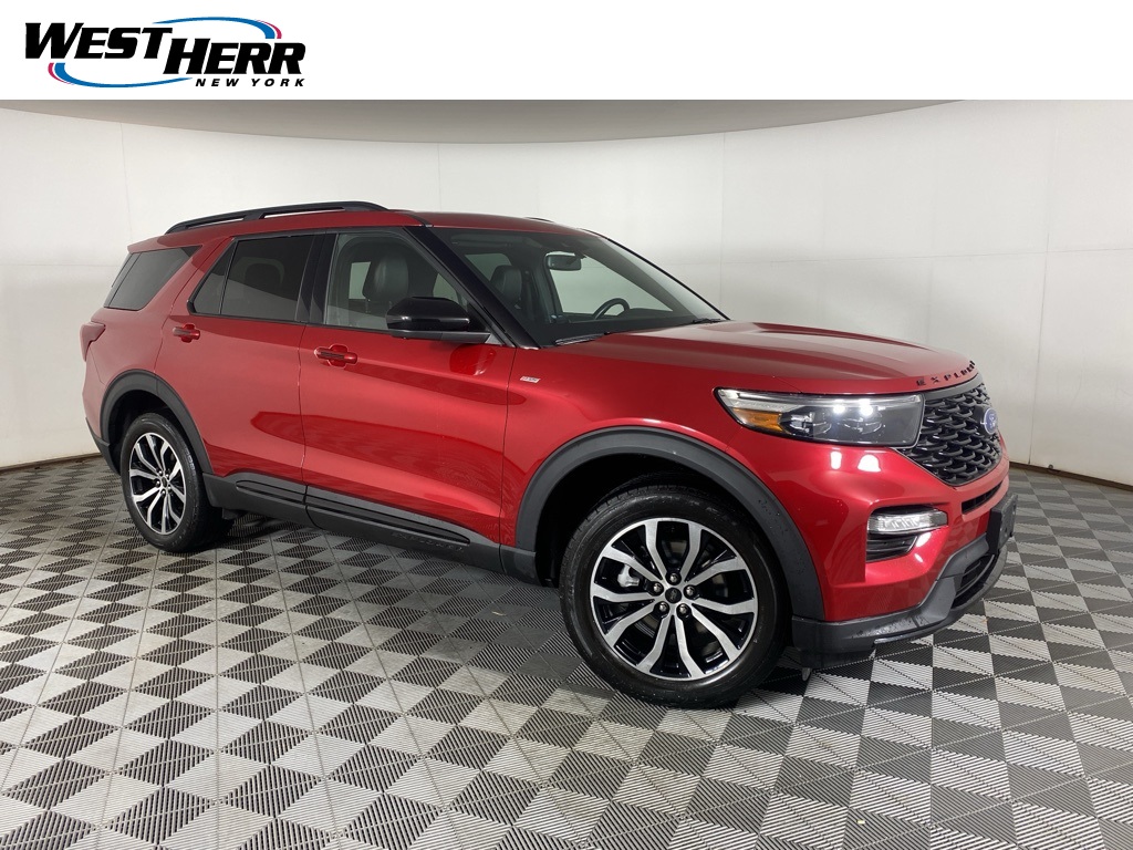 2022 Ford Explorer ST-LINE's photo