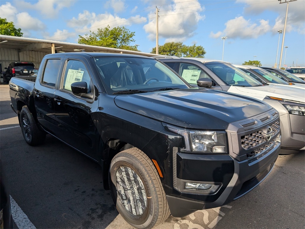 2025 Nissan Frontier Crew Cab SV photo 2