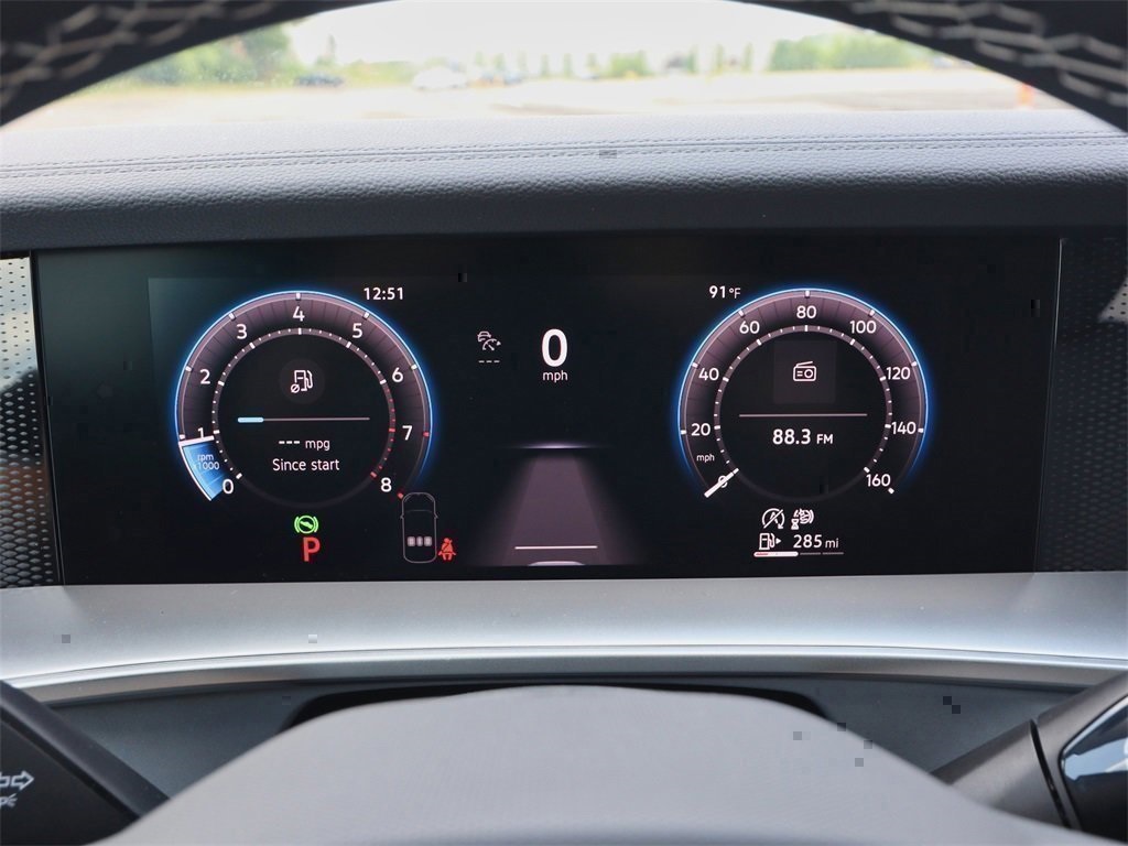 2025 Volkswagen Tiguan SE photo 21