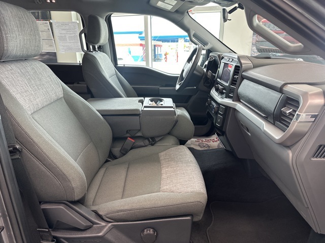 2023 Ford F-150 XLT photo 14