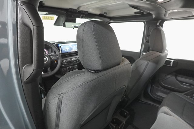 2025 Jeep Wrangler Sport S photo 23