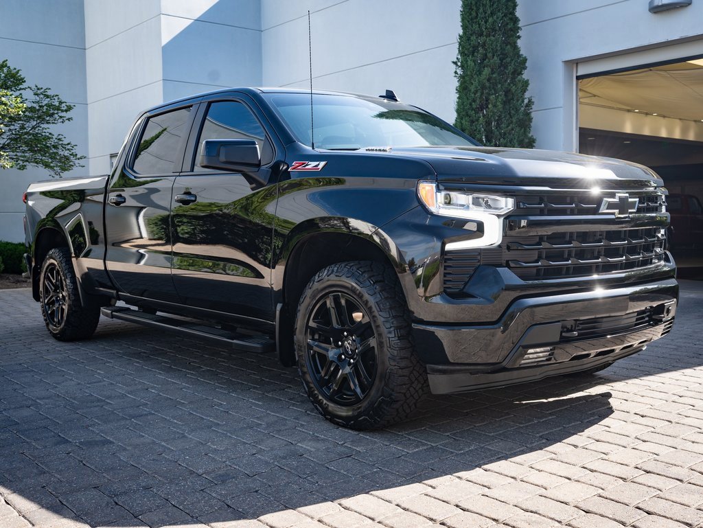 2024 Chevrolet Silverado 1500 RST photo 12