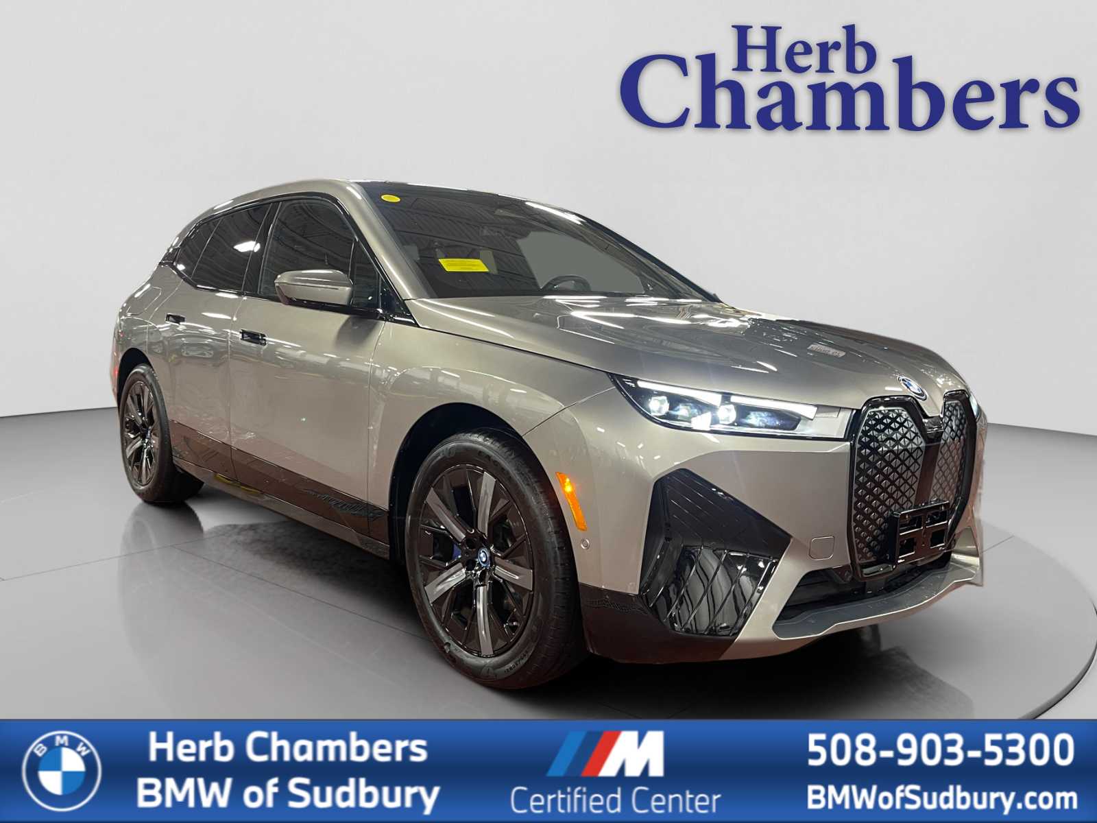 2023 BMW iX Base's photo