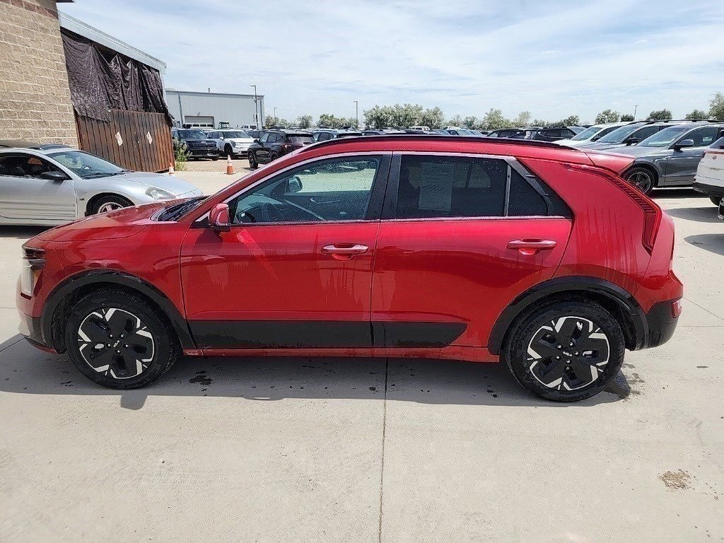 2024 Kia Niro EV Wave photo 2