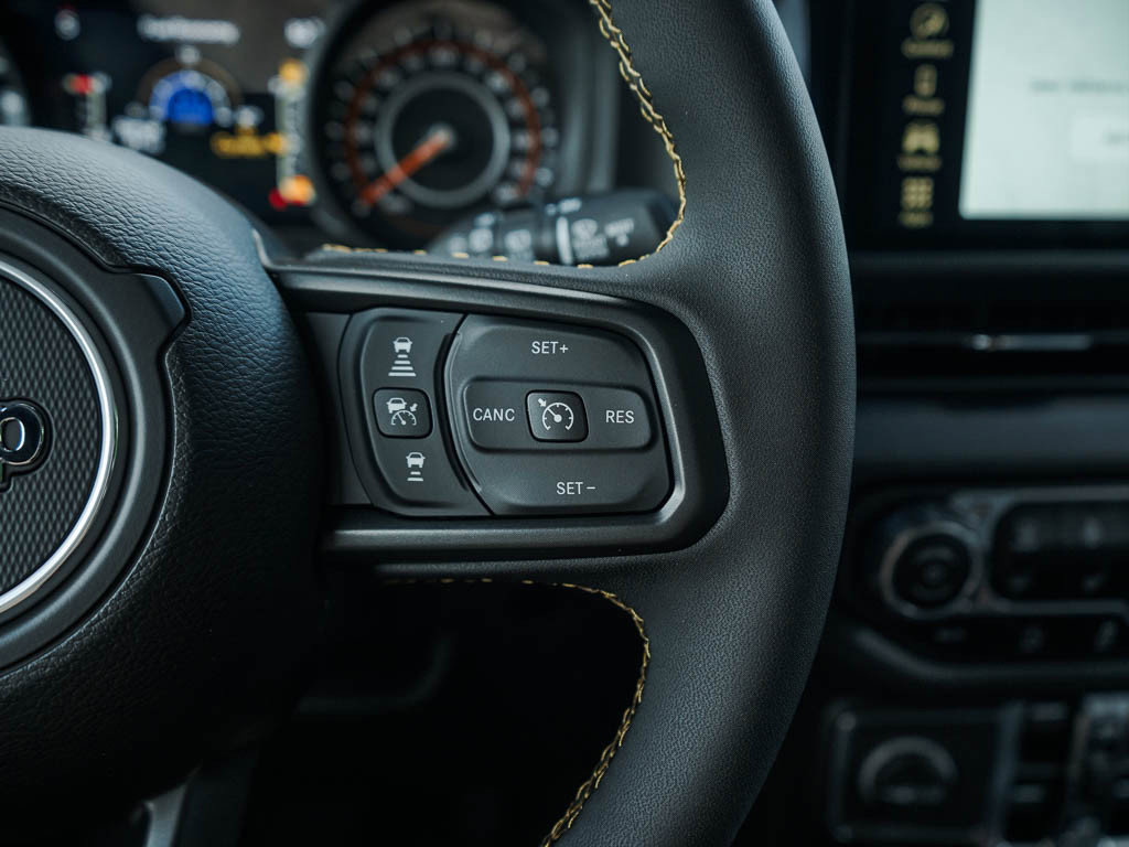 2025 Jeep Wrangler Willys photo 18