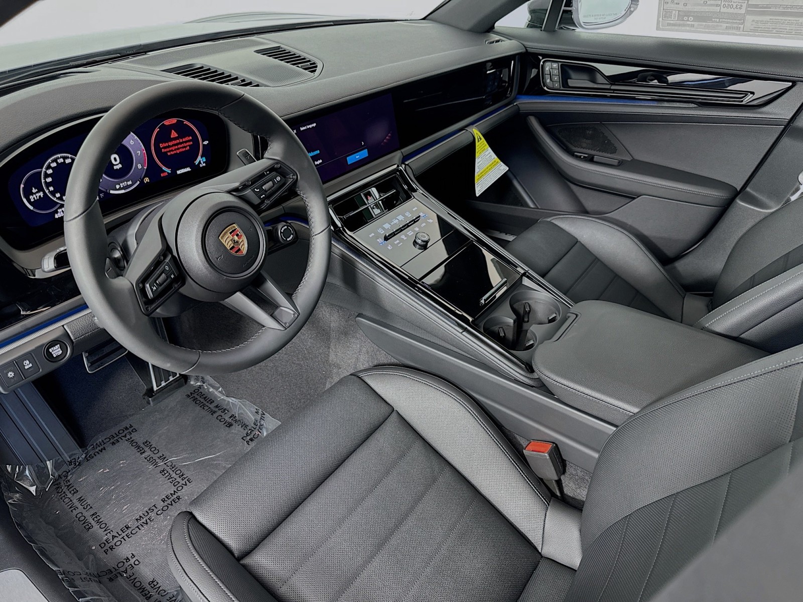 2025 Porsche Panamera photo 4