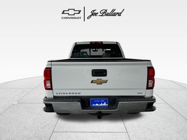 2018 Chevrolet Silverado 1500 LTZ photo 4