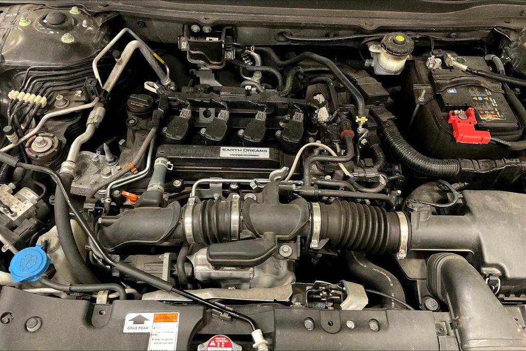2020 Honda Accord LX photo 24