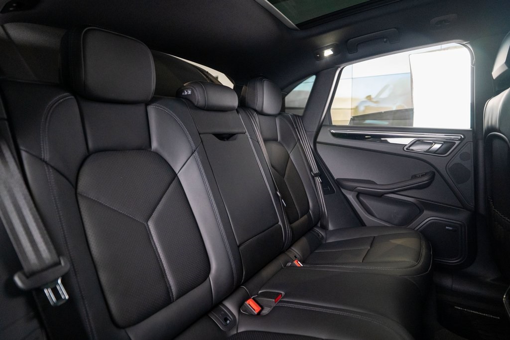 New 2025 Jet Black Metallic Porsche S image 37