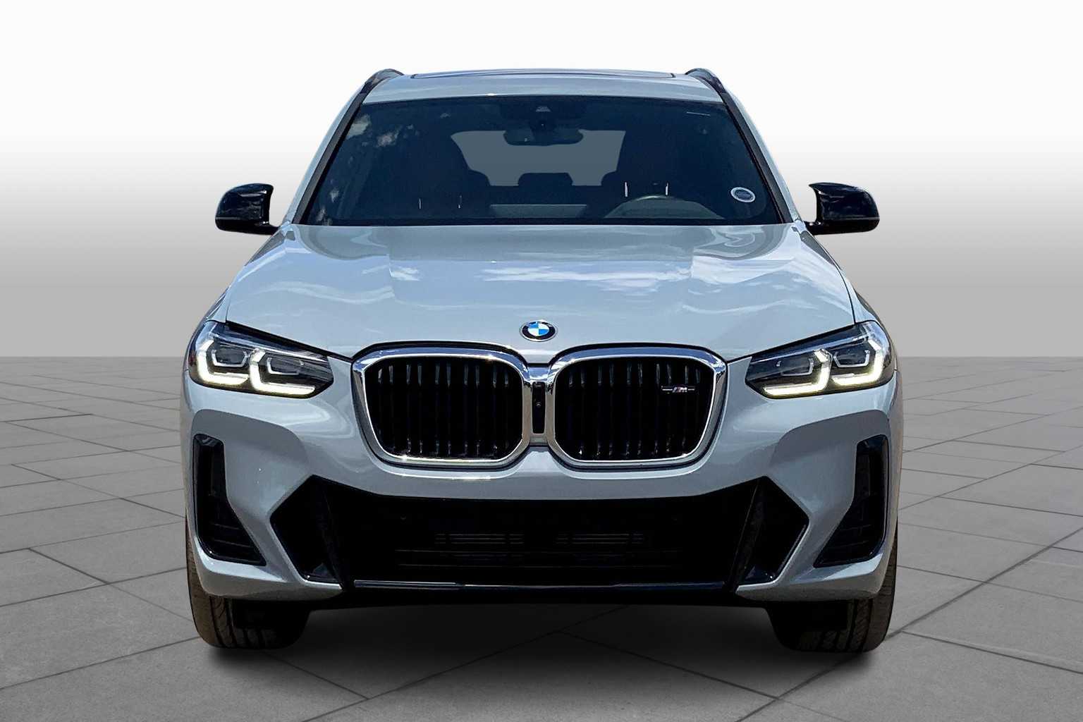 5UX83DP05R9X46880