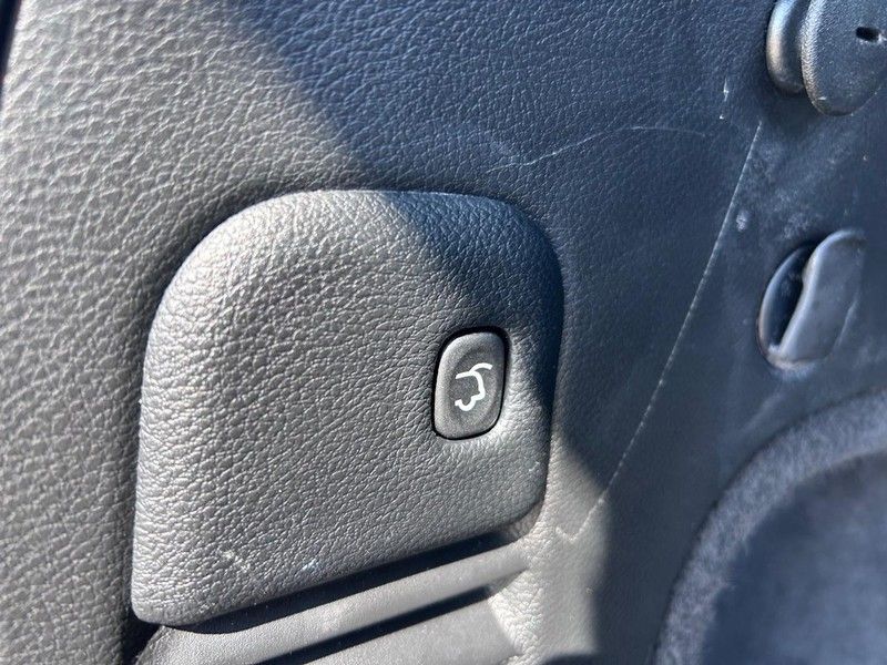 2021 Jeep Grand Cherokee Overland photo 4