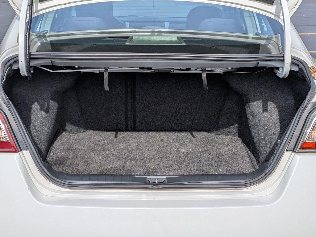 2013 Nissan Altima 2.5 SV photo 25