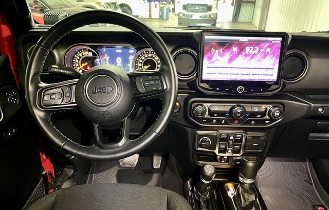 2021 Jeep Gladiator Sport photo 22