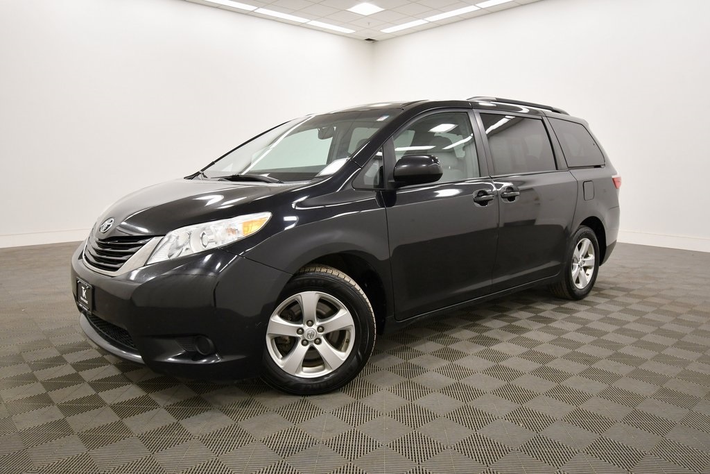Used 2015 Toyota Sienna LE with VIN 5TDKK3DC5FS597581 for sale in Rochester, Minnesota