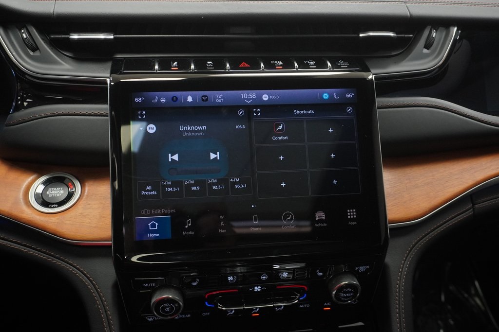2022 Jeep Grand Cherokee Summit Reserve photo 23