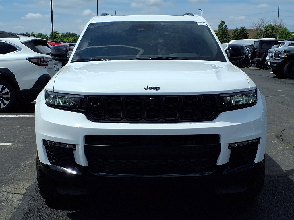 2025 Jeep Grand Cherokee Limited photo 22
