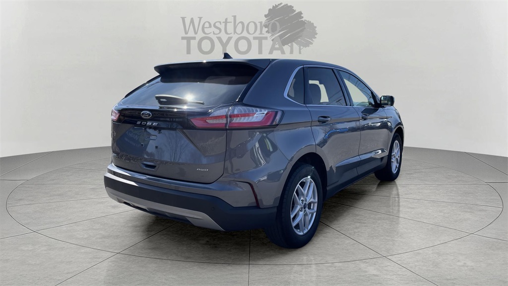 2022 Ford Edge SEL photo 7