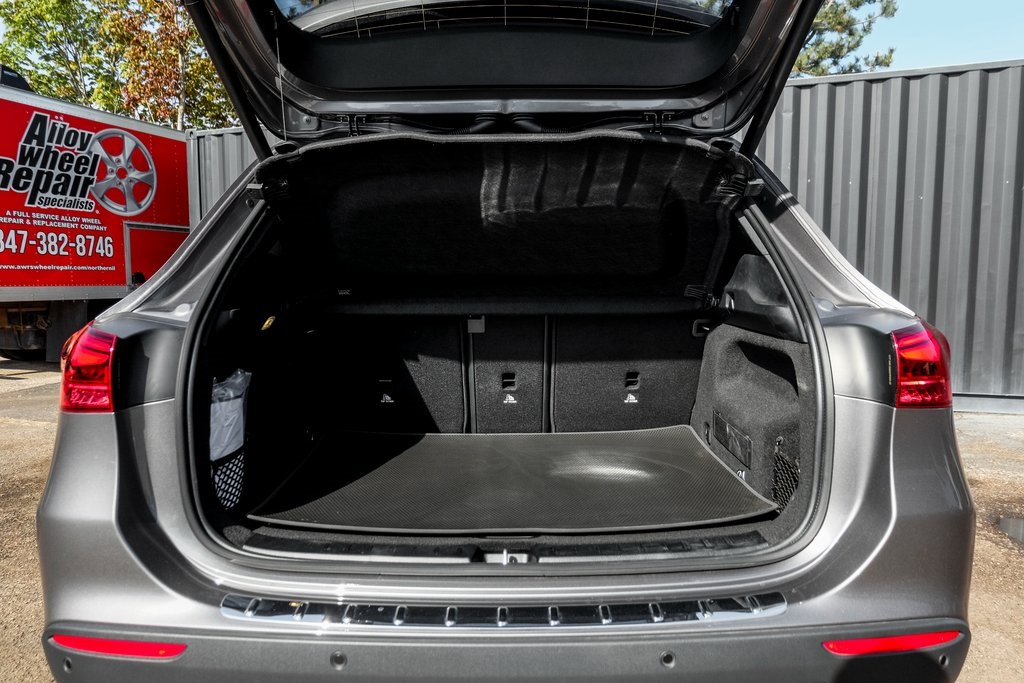 2025 Mercedes Benz GLA 250 4MATIC photo 10