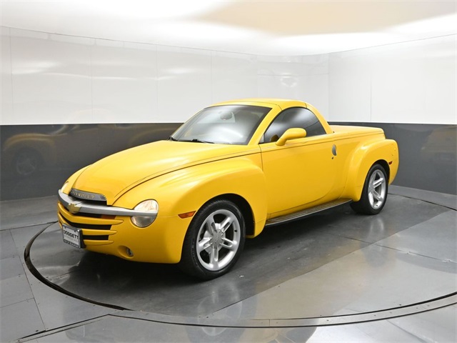 2005 Chevrolet SSR Base