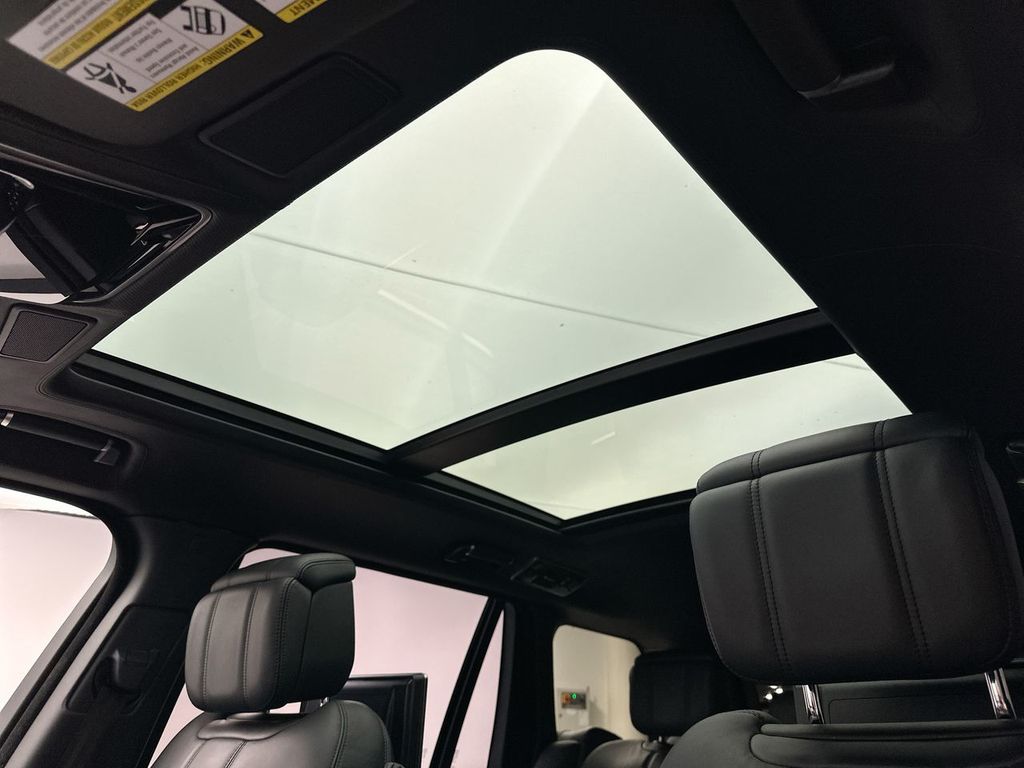 2020 Land Rover Range Rover Autobiography photo 11