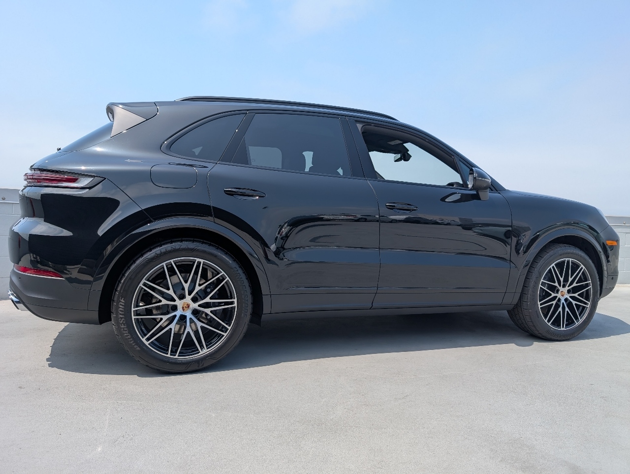 2025 Porsche Cayenne photo 23