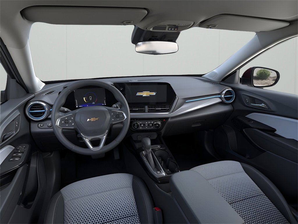 2025 Chevrolet Trax LT photo 7