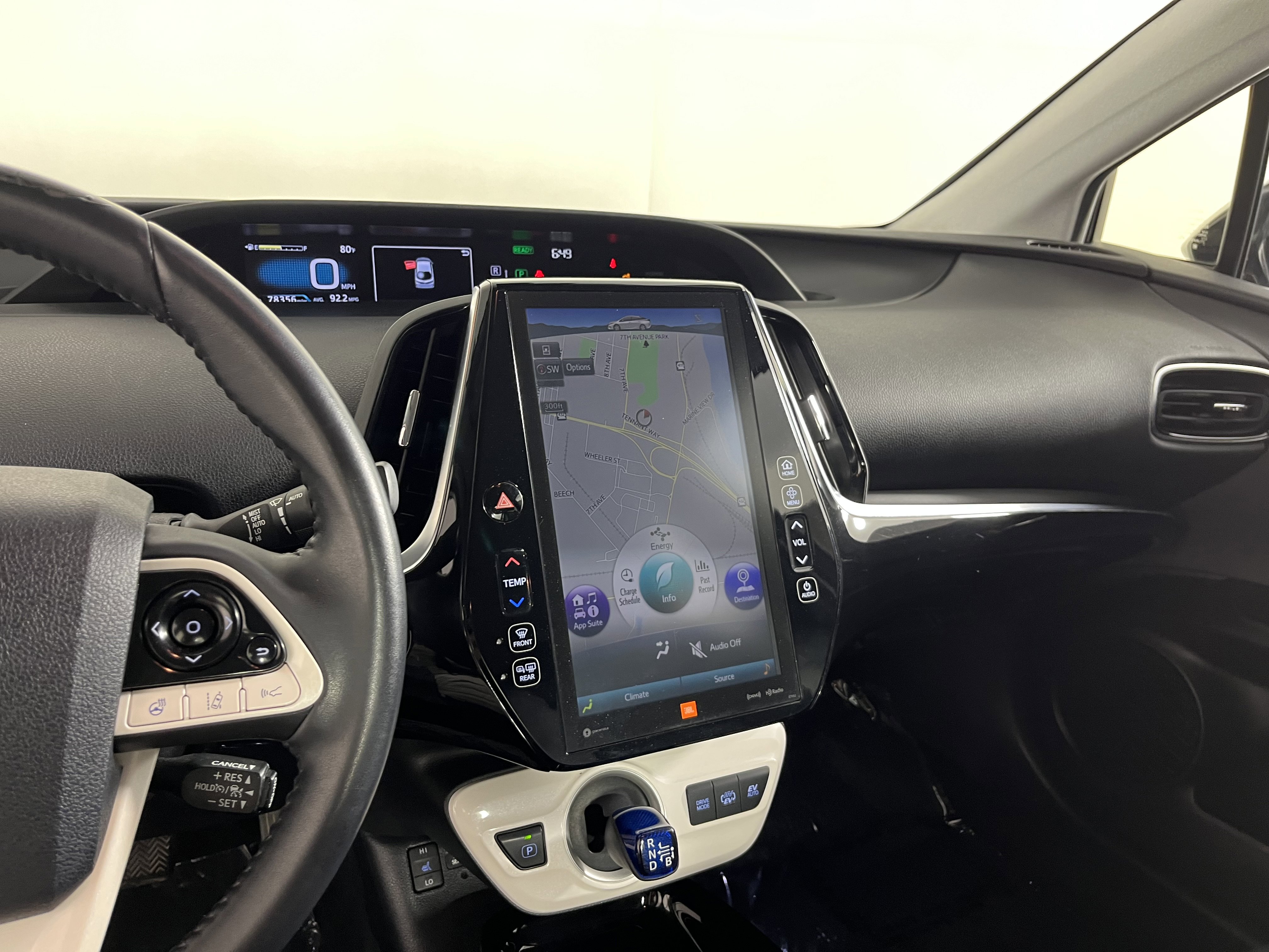 2017 Toyota Prius Prime Plus photo 2