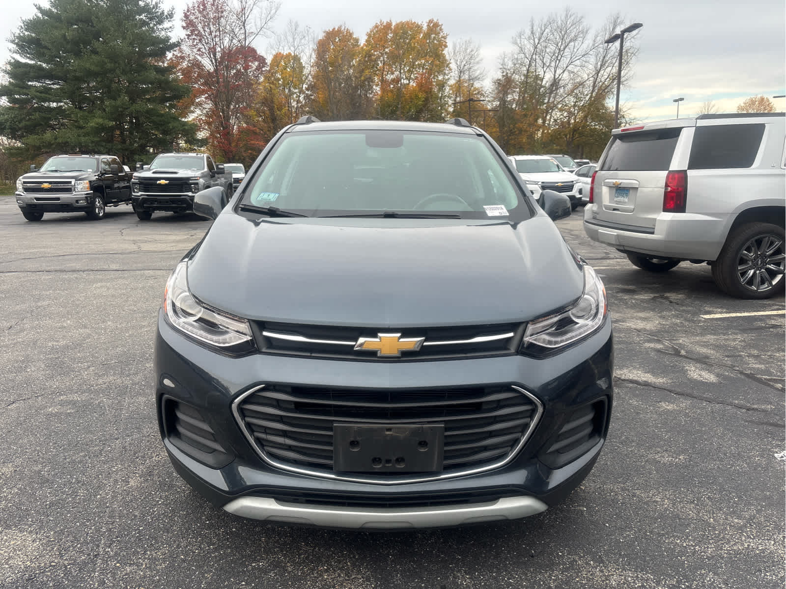 2022 Chevrolet Trax LT photo 2