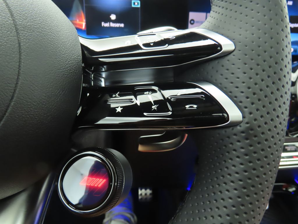 2026 Mercedes Benz GLB 35 AMG 4MATIC photo 12