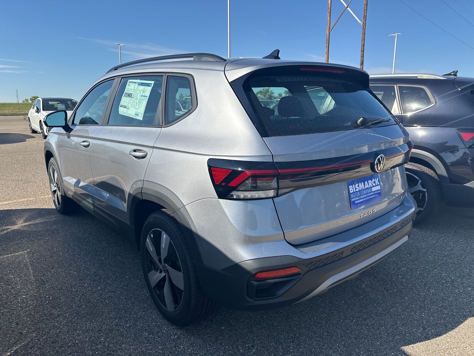 2025 Volkswagen Taos S photo 3