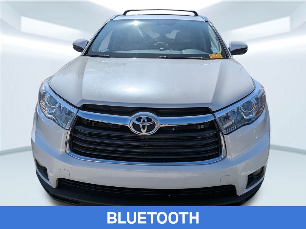 Used 2015 Toyota Highlander XLE with VIN 5TDKKRFH9FS047926 for sale in Foley, AL