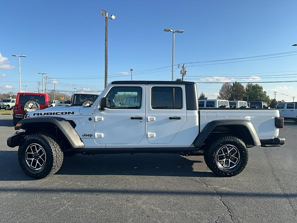 2025 Jeep Gladiator Rubicon photo 3