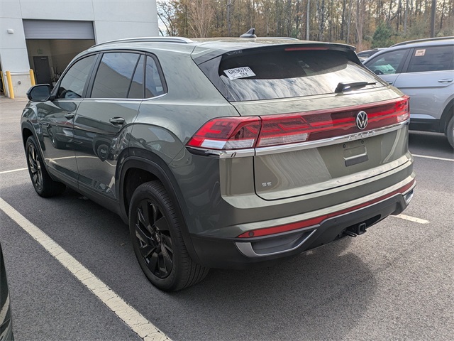 2025 Volkswagen Atlas Cross Sport SE Technology photo 3