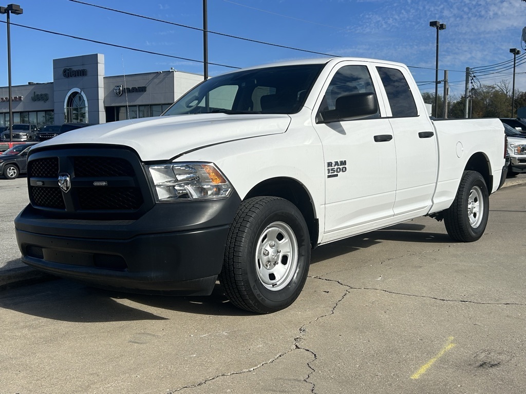 2023 Ram 1500 Classic Tradesman photo 2