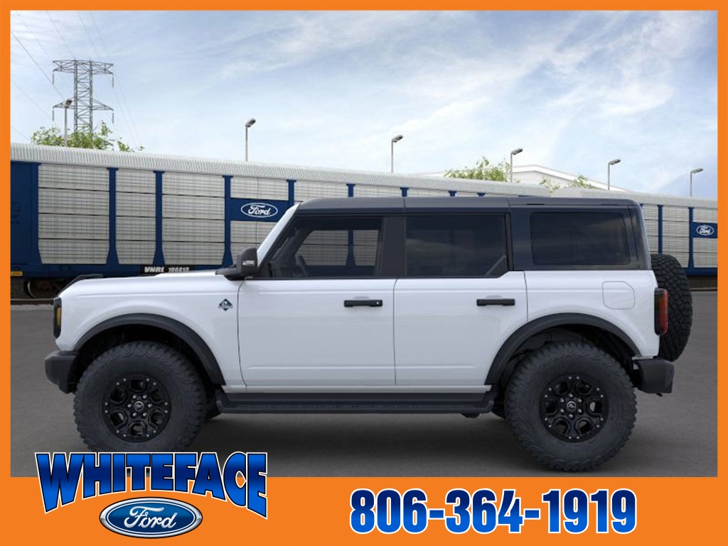 2025 Ford Bronco Outer Banks photo 3