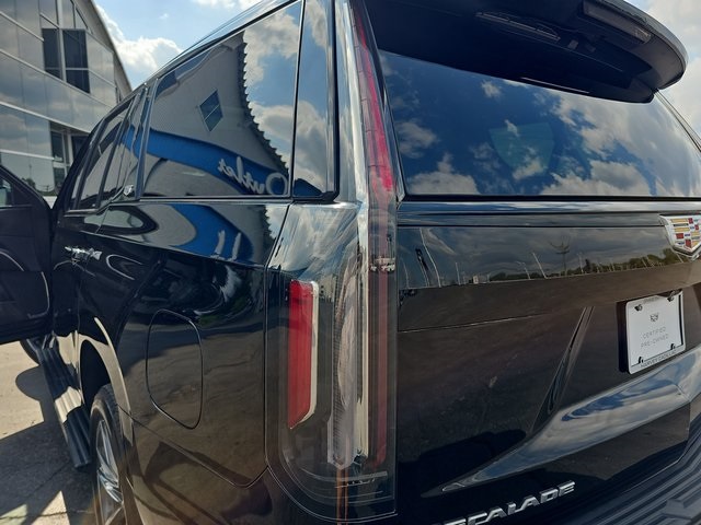 2023 Cadillac Escalade Sport photo 36