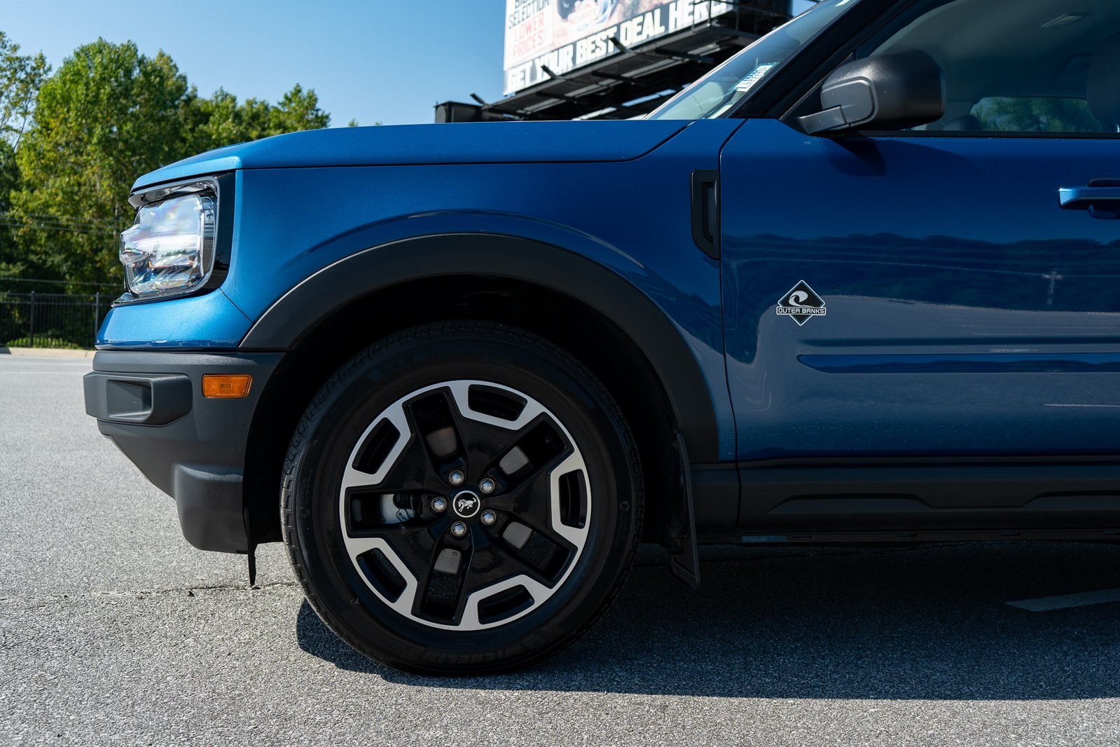 2024 Ford Bronco Sport Outer Banks photo 3