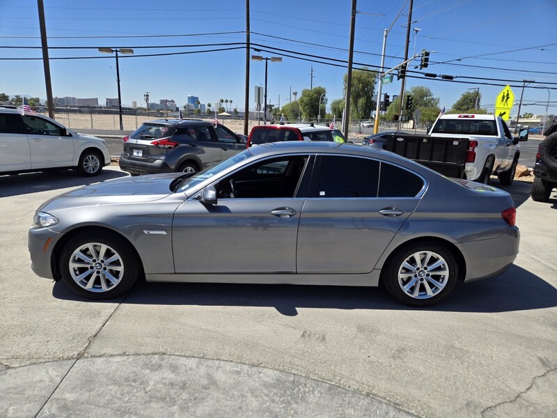 2015 Bmw 528i Sedan photo 2