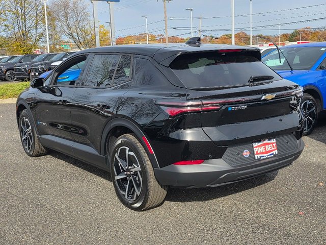2026 Chevrolet Equinox EV 1LT photo 4
