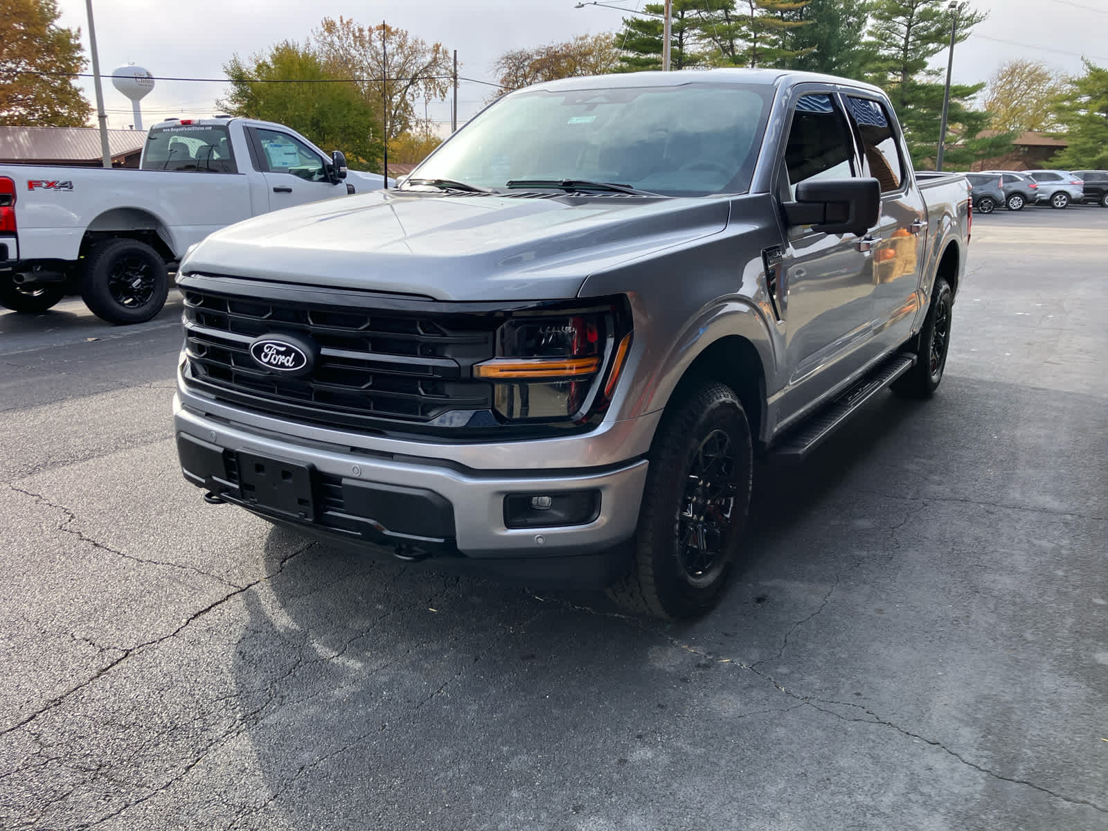 2025 Ford F-150 XLT photo 3