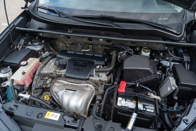 2017 Toyota RAV4 LE photo 30