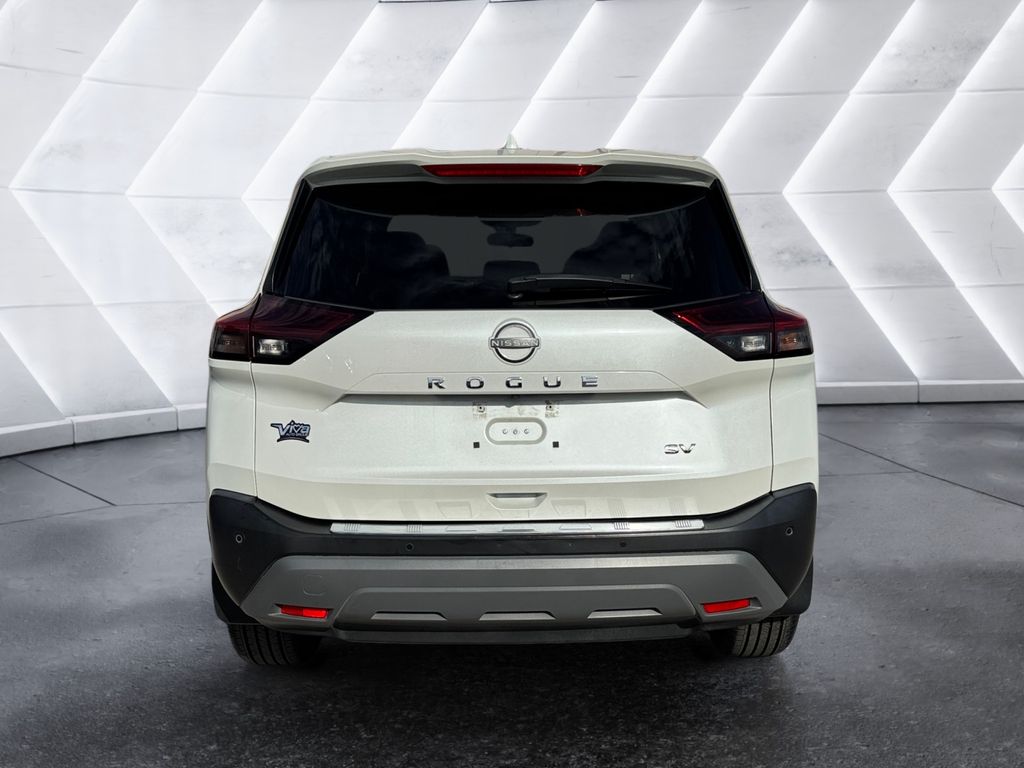 2022 Nissan Rogue SV photo 5