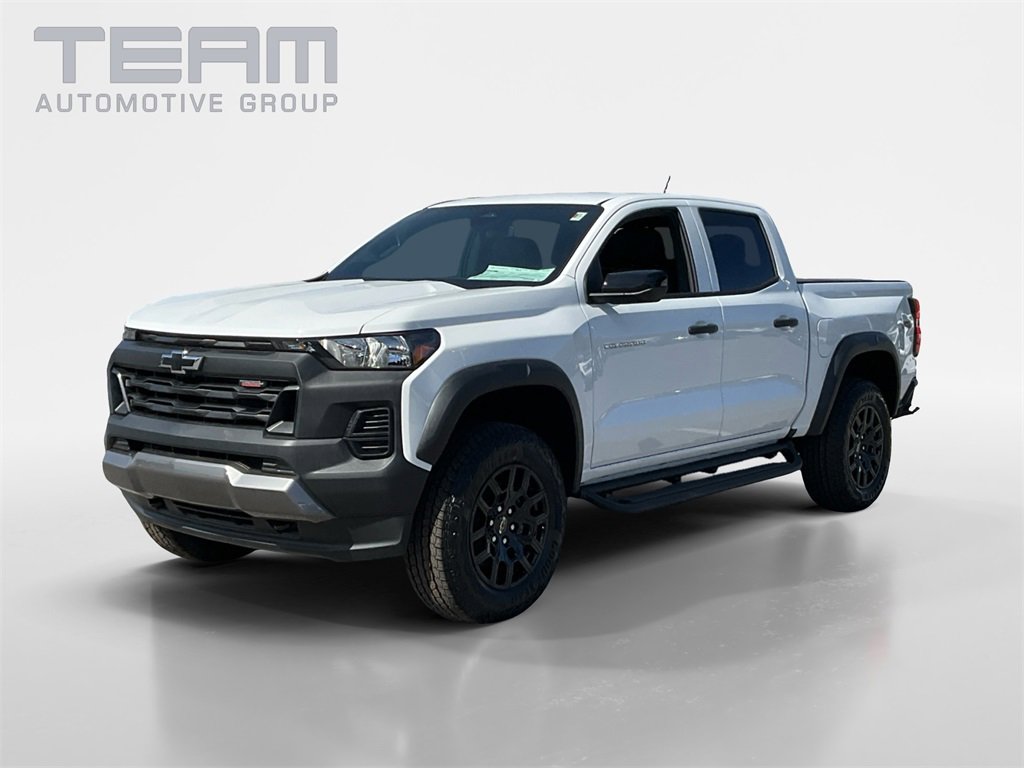 2026 Chevrolet Colorado Trail Boss photo 3