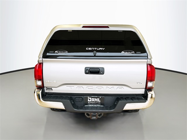 2018 Toyota Tacoma TRD Off-Road photo 4