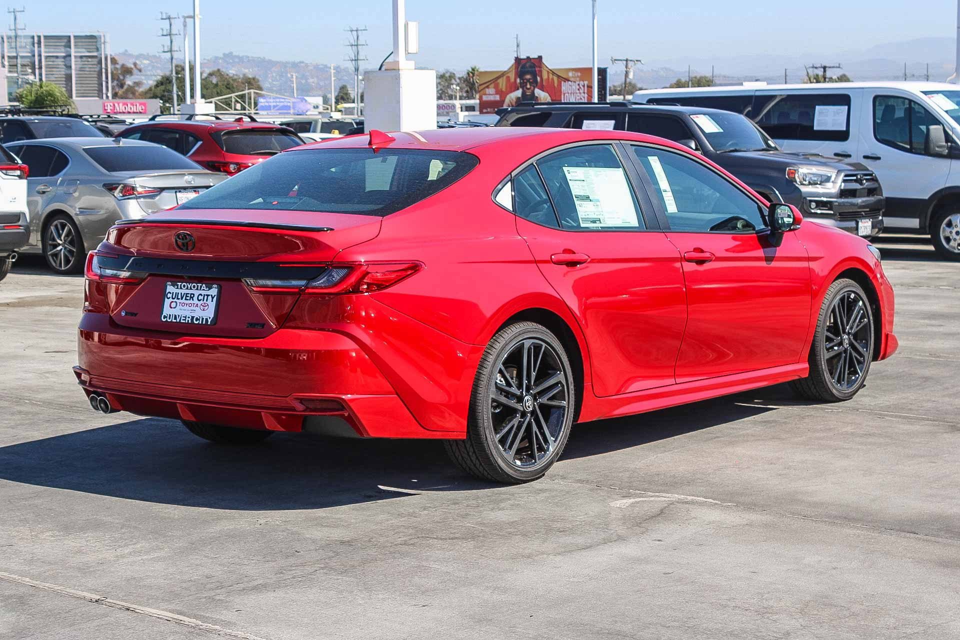 2025 Toyota Camry XSE photo 8