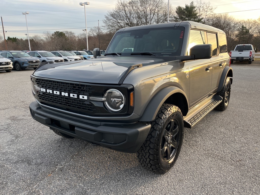 2025 Ford Bronco 4-Door Big Bend's photo