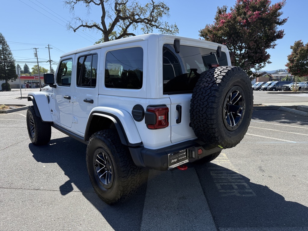 2025 Jeep Wrangler Rubicon High Tide photo 2